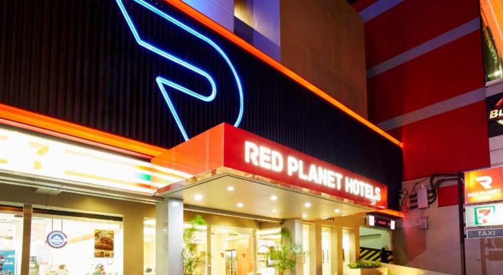 Red Planet Quezon City Main image